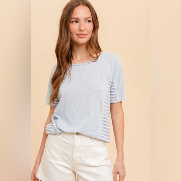 #37 ** LAST ONE** NEW BLUE STRIPED TOP💕 - Picture 2 of 4